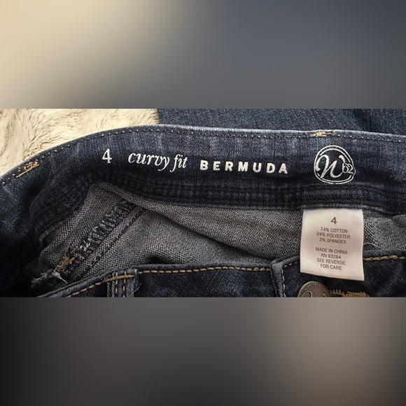 W62 Curvy Fit Bermuda Dark Blue Demin Jean Shorts - Picture 5 of 13